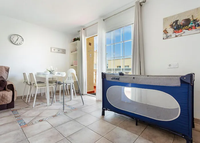 A-32 Arenas アパート カレタ・デ・フステ