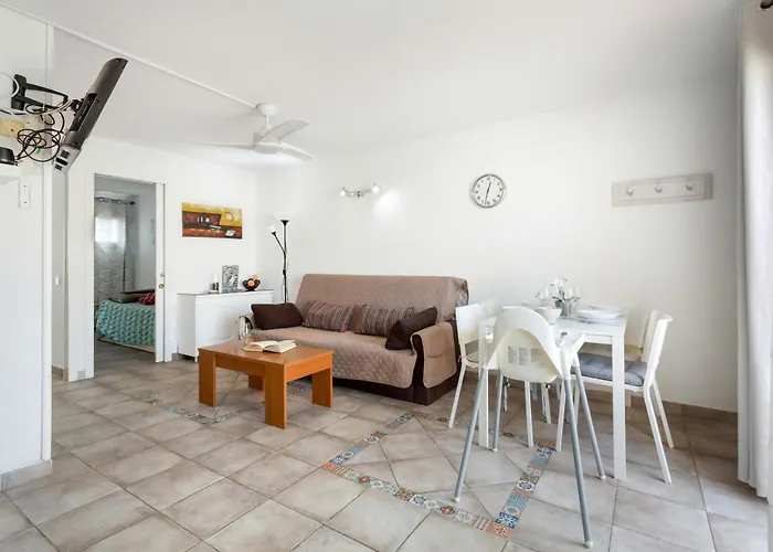 A-32 Arenas アパート