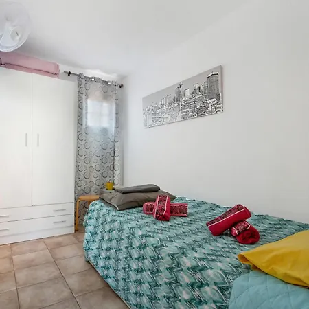 Apartment A-32 Arenas *